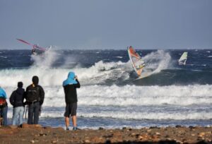 Windsurf wave riding Cabezo